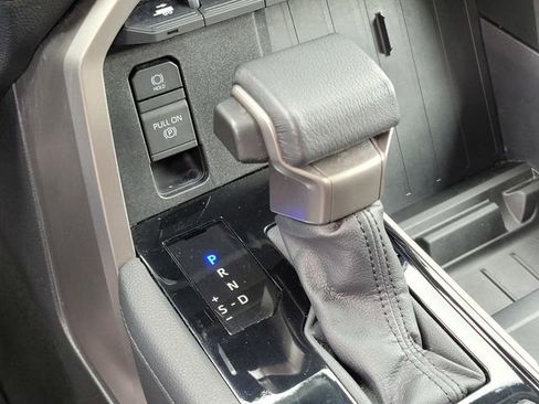 Used 2024 Toyota Tundra Limited AWD/4WD image 20