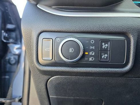 Used 2021 Ford Explorer XLT w/ Equipment Group 202A image 22