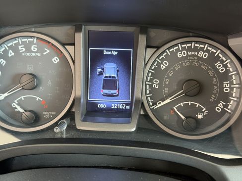 Used 2019 Toyota Tacoma TRD Pro w/ Desert Air Intake Package AWD/4WD image 23