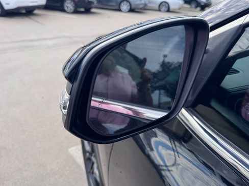 Used 2017 Toyota Highlander XLE FWD image 9