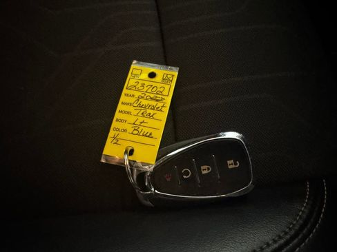 Used 2022 Chevrolet Trax LT w/ LT Convenience Package image 35