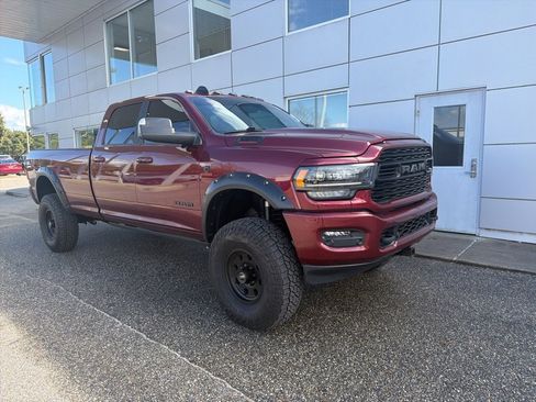 Used 2022 RAM 3500 Limited w/ Night Edition image 4