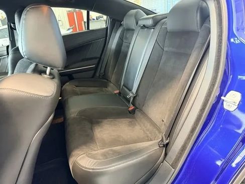 Used 2022 Dodge Charger Scat Pack w/ Plus Group RWD image 18