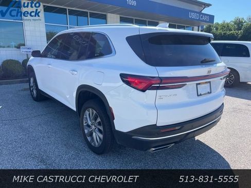 Used 2025 Buick Enclave Preferred AWD/4WD image 4