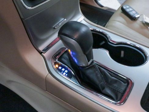 Used 2018 Jeep Grand Cherokee Limited RWD image 24