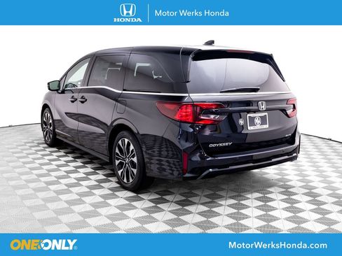 New 2026 Honda Odyssey Elite image 3