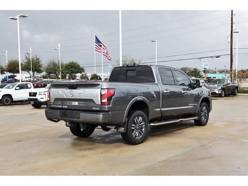Used 2023 Nissan Titan Platinum Reserve w/ Moonroof Package image 6