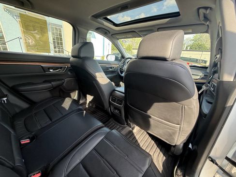 Used 2020 Honda CR-V Touring image 25