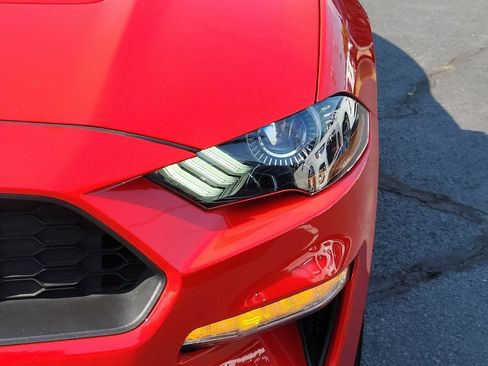 Used 2022 Ford Mustang Premium RWD image 15