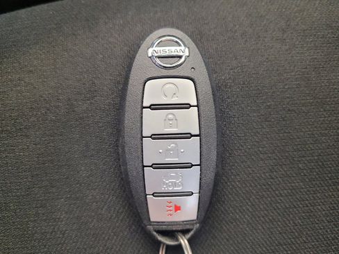 Used 2023 Nissan Sentra SV w/ All-Weather Package FWD image 32