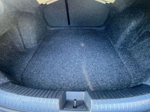 Used 2025 Volkswagen Jetta SE image 31