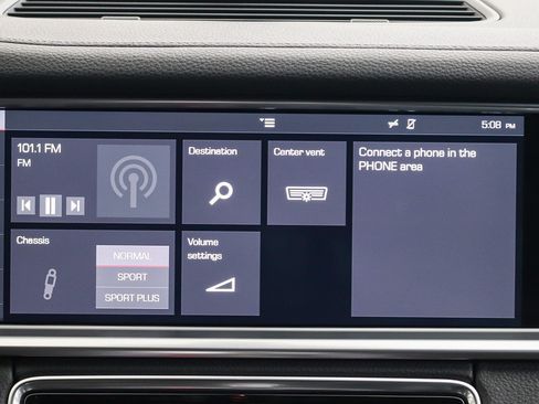 Used 2018 Porsche Panamera 4 AWD/4WD image 18