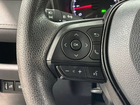 Used 2019 Toyota RAV4 XLE w/ Carpet Mat Package AWD/4WD image 9