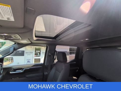 Used 2025 Chevrolet Silverado 1500 LTZ w/ LTZ Premium Package AWD/4WD image 19