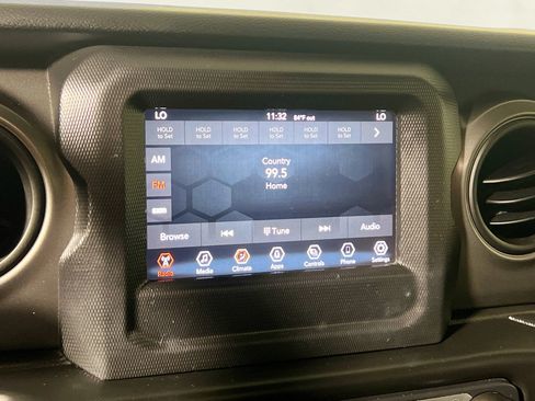 Used 2021 Jeep Wrangler Unlimited Sport AWD/4WD image 28