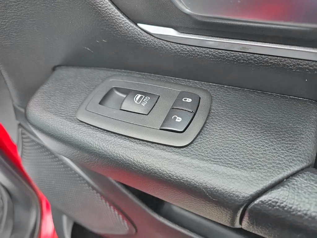 Used 2019 RAM 1500 Big Horn AWD/4WD image 18