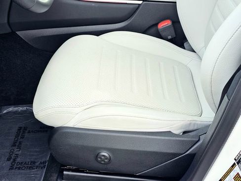 Certified 2026 Mercedes-Benz GLC 300 4MATIC image 19