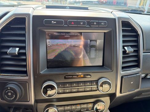 Used 2019 Ford Expedition Platinum RWD image 36