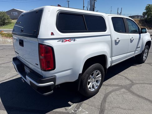Used 2022 Chevrolet Colorado LT w/ Luxury Package AWD/4WD image 6