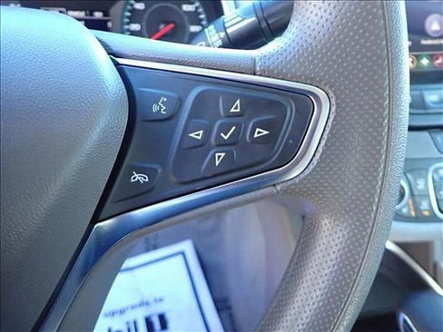 Used 2025 Chevrolet Malibu LT image 14