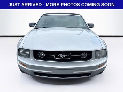 Used 2007 Ford Mustang Premium image 2