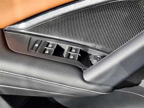 New 2026 Volkswagen Tiguan SEL R-Line image 4