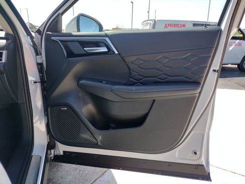 New 2026 Mitsubishi Outlander SEL AWD/4WD image 35