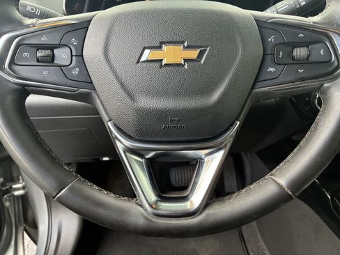 Used 2025 Chevrolet Trax LT w/ Driver Confidence Package FWD image 27