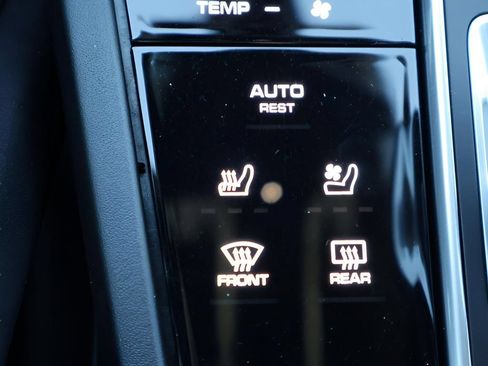 Used 2023 Porsche Cayenne GTS AWD/4WD image 26