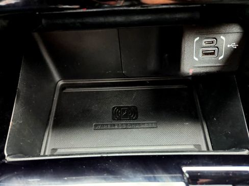 Used 2024 Jeep Compass Latitude w/ Convenience Group image 24