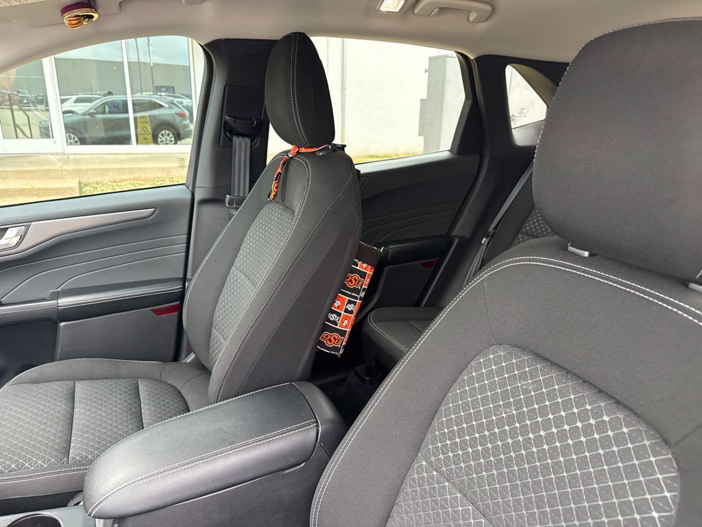 Used 2023 Ford Escape Active w/ Tech Pack #2 AWD/4WD image 7