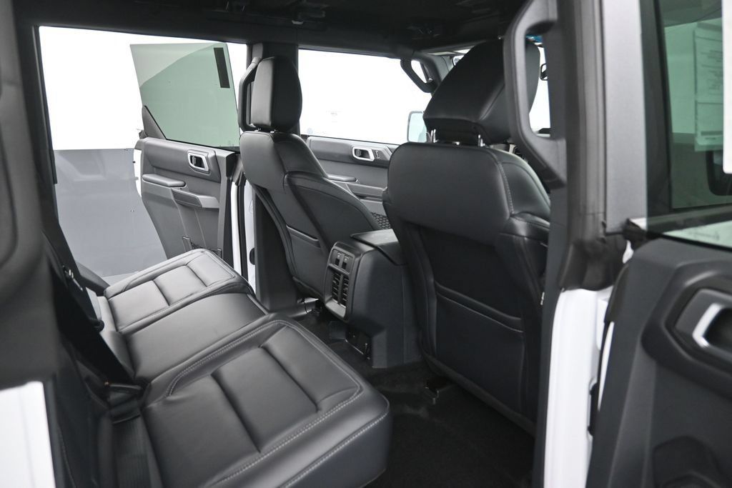 New 2026 Ford Bronco Outer Banks AWD/4WD image 16