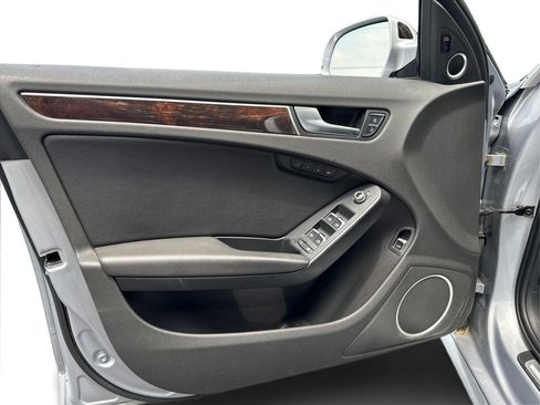 Used 2016 Audi A4 2.0T Premium Plus w/ Technology Package image 23