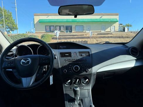Used 2012 MAZDA MAZDA3 i Touring image 19
