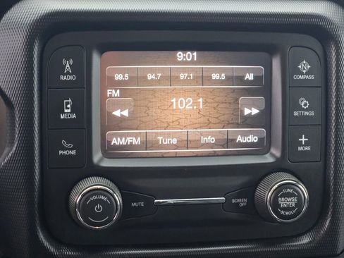 Used 2020 Jeep Wrangler Sport image 18