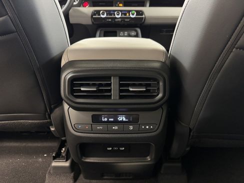 New 2025 Honda Pilot EX-L image 17