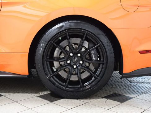 Used 2020 Ford Mustang Shelby GT350 w/ Technology Package RWD image 26