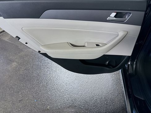 Used 2016 Hyundai Sonata SE FWD image 26