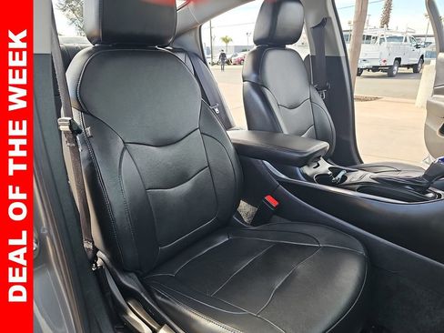 Used 2018 Chevrolet Volt Premier image 10