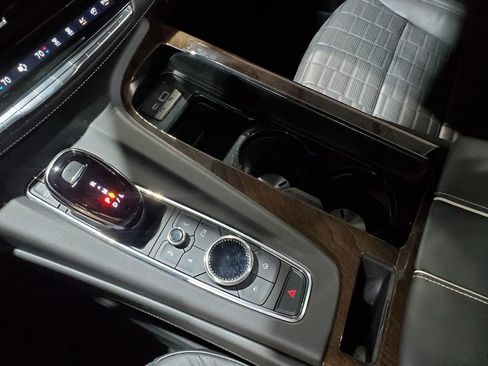 Used 2023 Cadillac Escalade Sport Platinum image 41