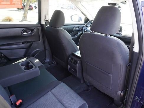 Certified 2025 Nissan Rogue SV FWD image 10