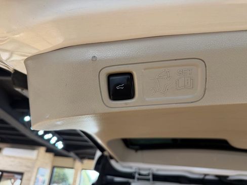 Used 2018 Lincoln Navigator Reserve w/ Technology Package image 34