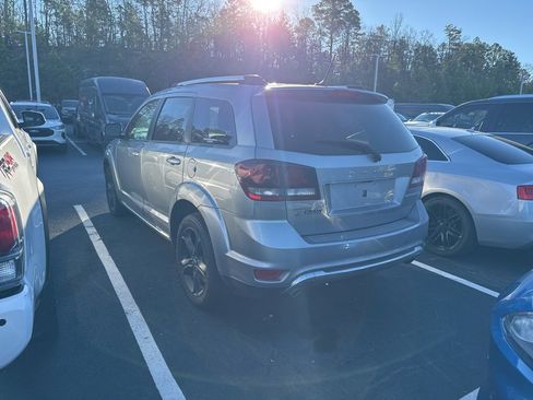 Used 2018 Dodge Journey Crossroad image 4