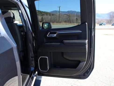 Used 2024 Chevrolet Silverado 1500 LT image 49