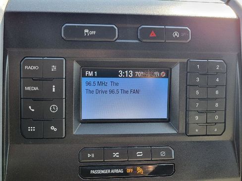 Used 2018 Ford F150 XLT image 17