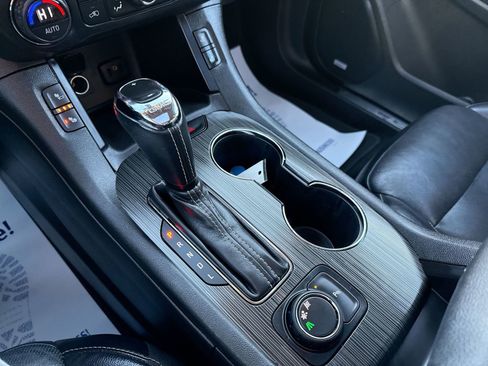 Used 2019 GMC Acadia SLT image 21