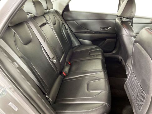 Used 2024 Hyundai Elantra Limited FWD image 27