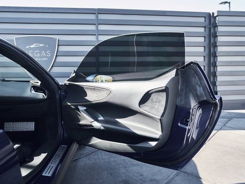 Used 2023 Ferrari SF90 Stradale AWD/4WD image 21