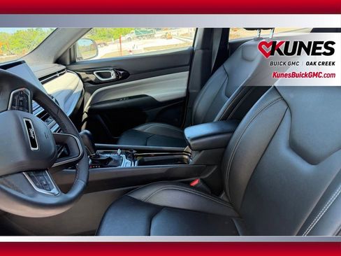 Used 2025 Jeep Compass Limited AWD/4WD image 5