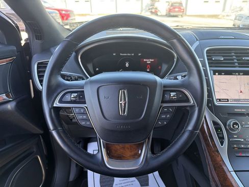 Used 2019 Lincoln Nautilus Select w/ Cargo Utility Package image 21